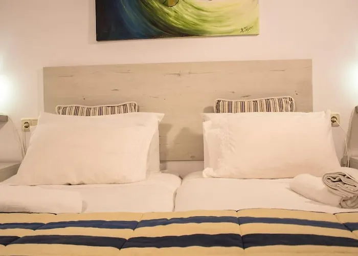 Fernando Colon En Casco Historico